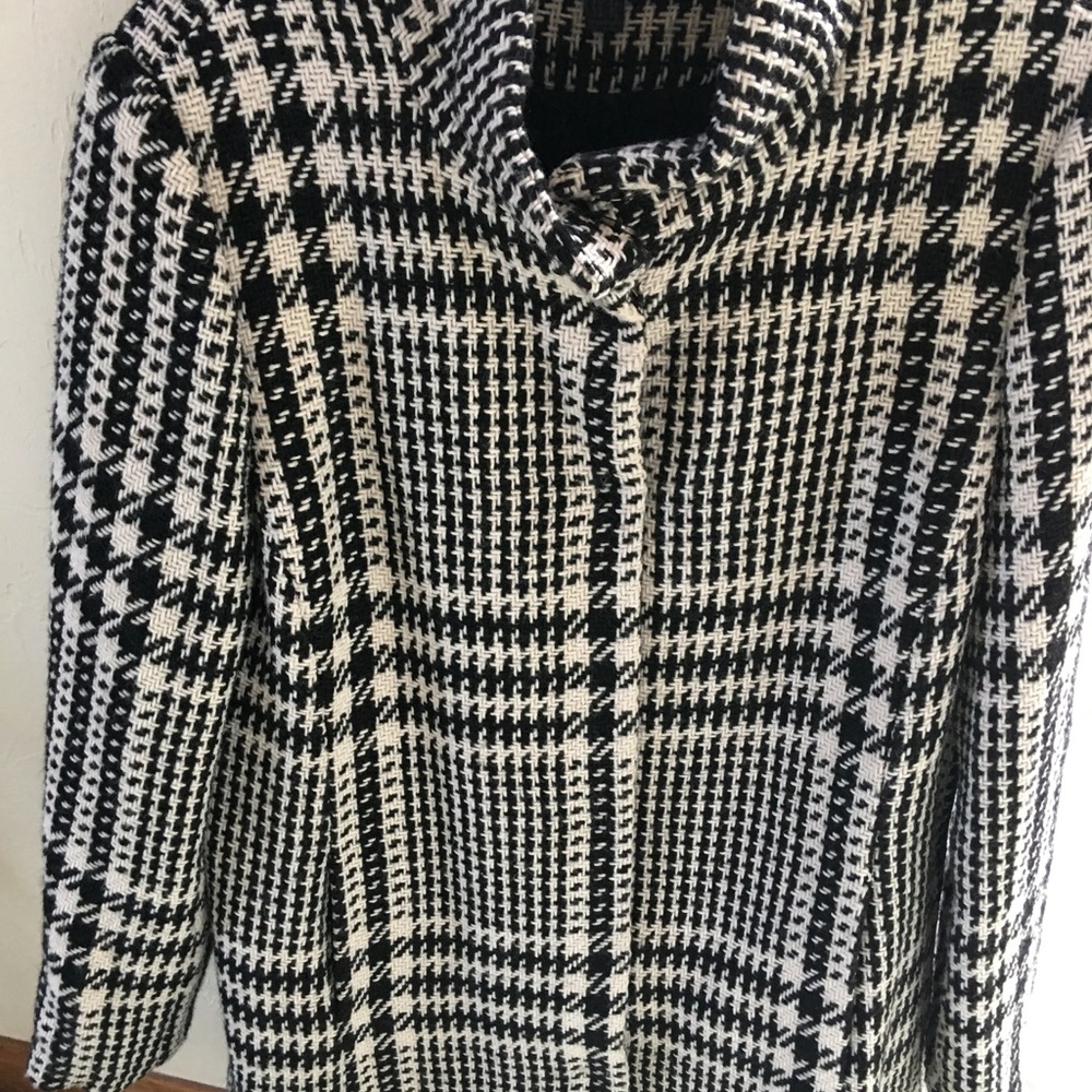 Coat - Picture 2 of 2